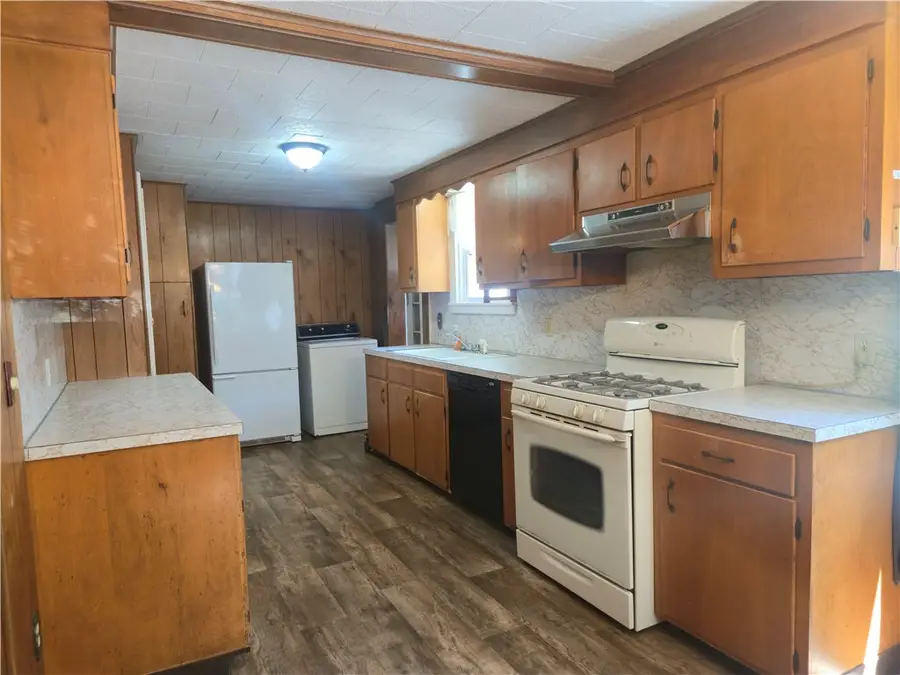11 Maple Avenue, Westerly, RI 02891 - #3
