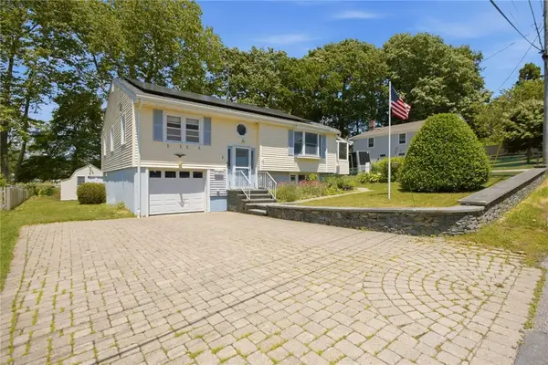10 Kerins Terrace, Newport, RI 02840