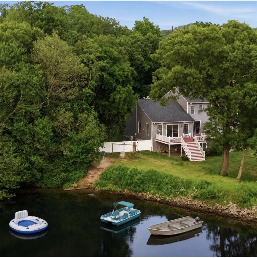 12 Woodlake Drive, Johnston, RI 02919 - #2