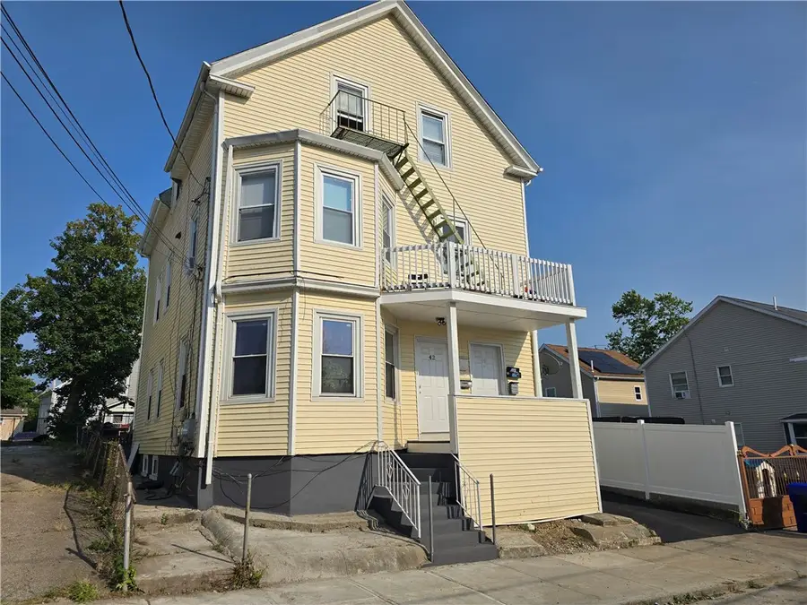 42 Calder Street, Providence, RI 02907 - #3
