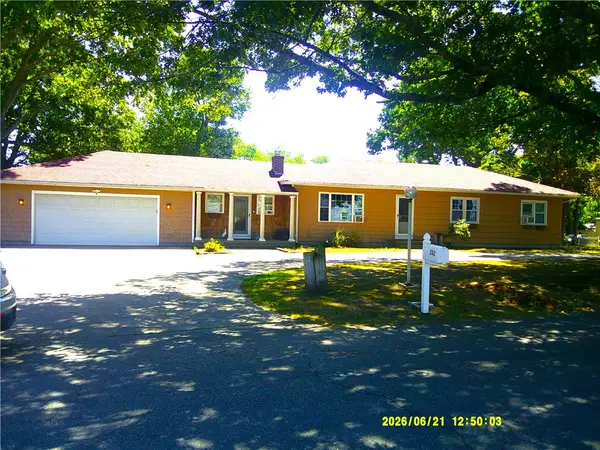 262 Pequot Avenue, Warwick, RI 02889