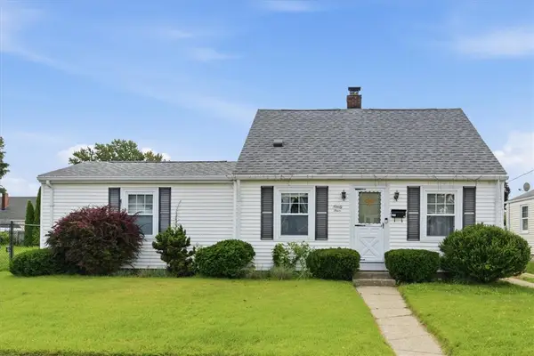 94 Westcott Avenue, Cranston, RI 02910