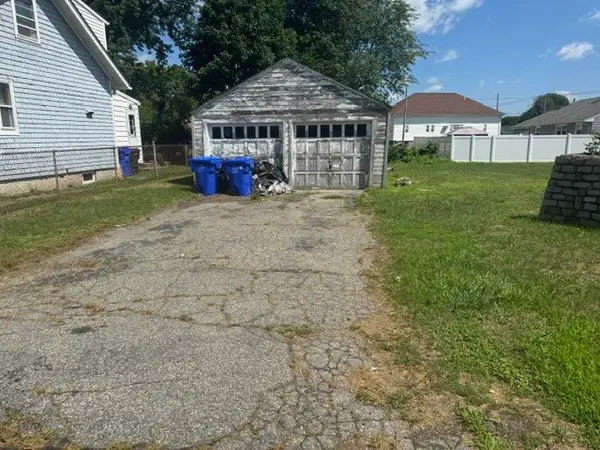 30 Spring Street, East Providence, RI 02915
