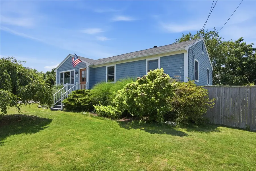 76 Redwood Road, Portsmouth, RI 02871 - #3