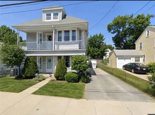 93 Whipple Avenue, Cranston, RI 02920