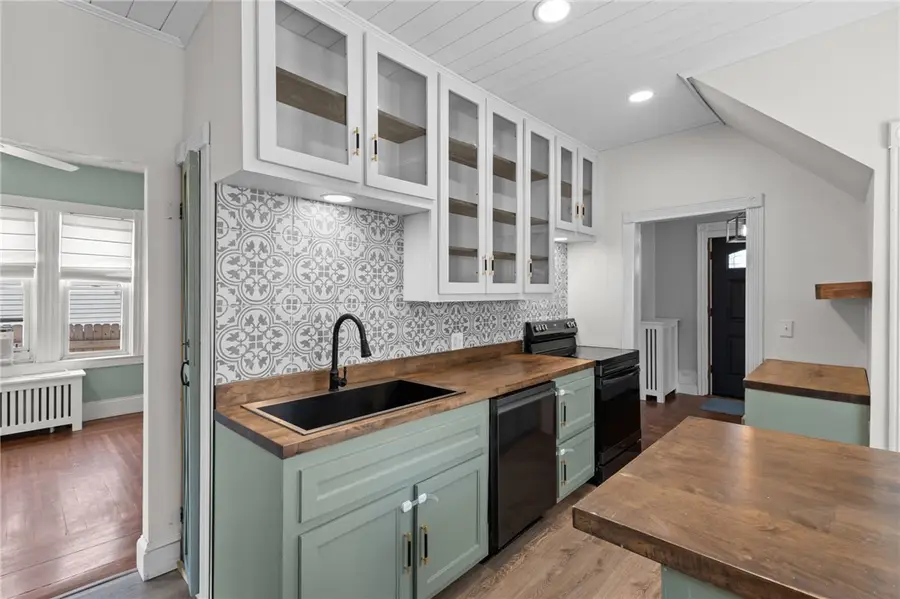 49 Woodbine Street, Providence, RI 02906 - #2
