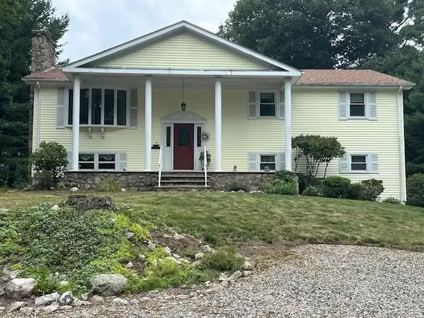 31 Karen Ann Drive, Smithfield, RI 02917