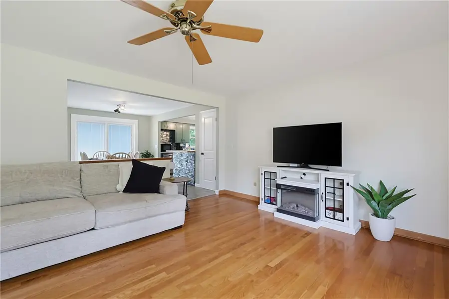 27 Bear Hill Road, Cumberland, RI 02864 - #3
