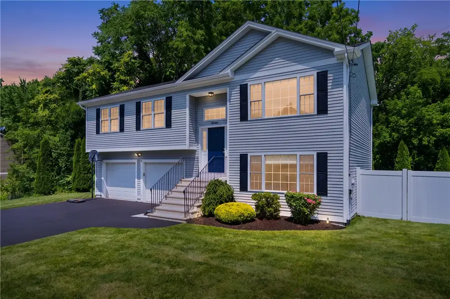 17 Ostend Street, Johnston, RI 02919 - #2