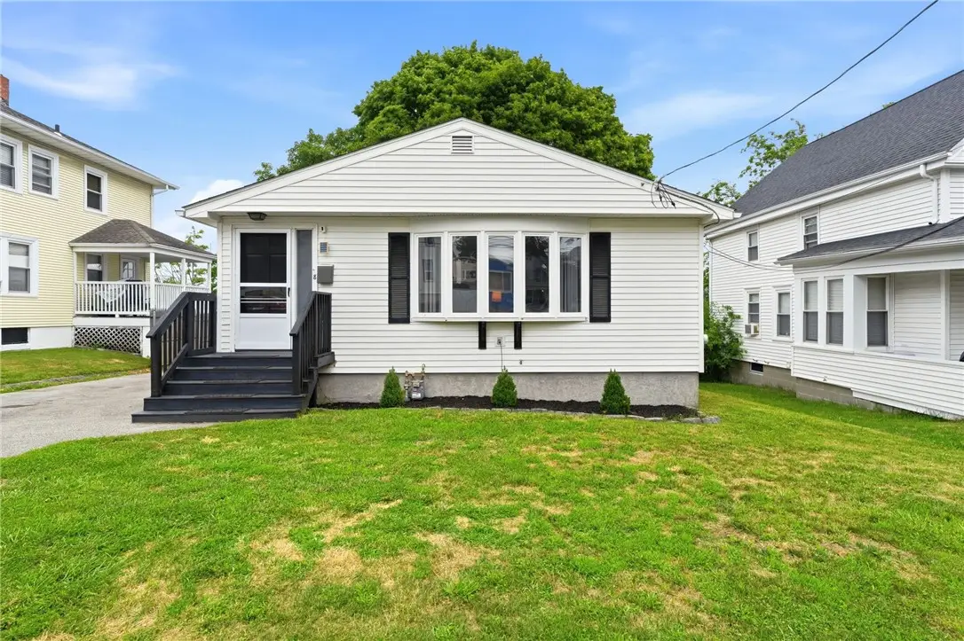 8 Henry Street, East Providence, RI 02914 - #1