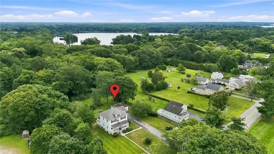 334 Middle Highway, Barrington, RI 02806 - #3