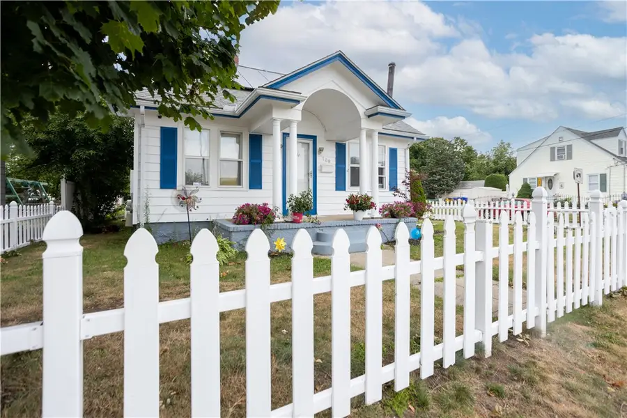 108 York Avenue, Pawtucket, RI 02860 - #2