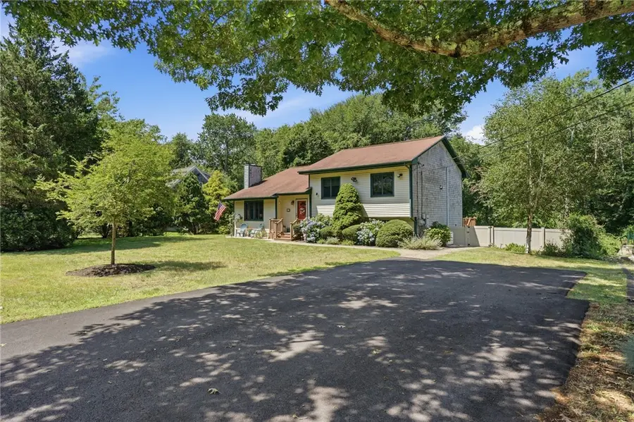 401 Gondola Avenue, Jamestown, RI 02835 - #2