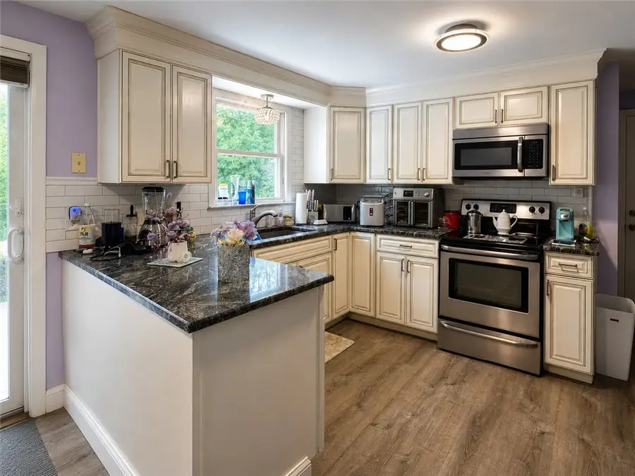 123 Wampanoag Road, Warwick, RI 02818 - #2