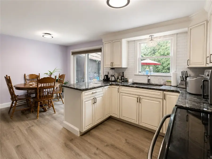 123 Wampanoag Road, Warwick, RI 02818 - #3