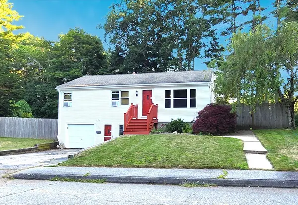 46 Sunapee Court, Coventry, RI 02816