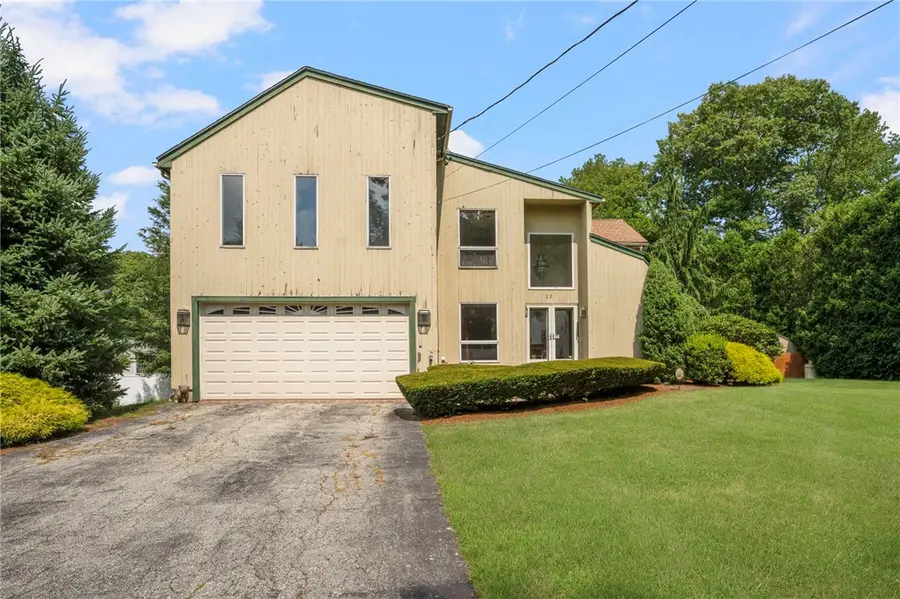 22 Golden View Drive, Johnston, RI 02919 - #3