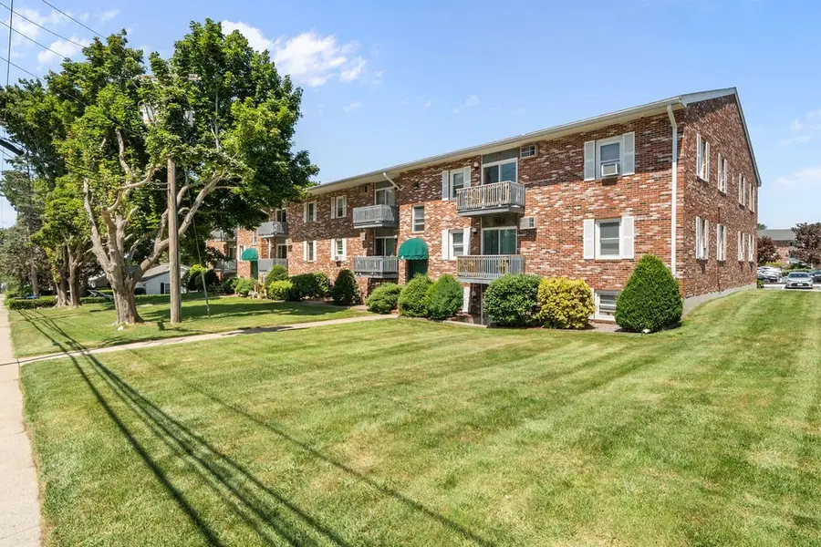 200 Manville Hill Road #B30, Cumberland, RI 02864 - #2