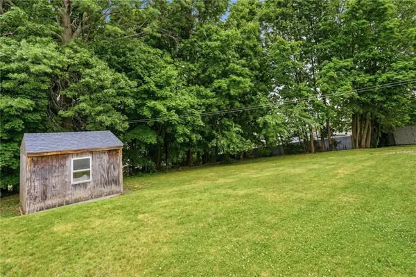 28 Como Street, Providence, RI 02904