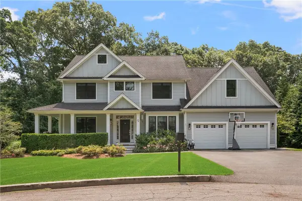9 River Oak Road, Barrington, RI 02806