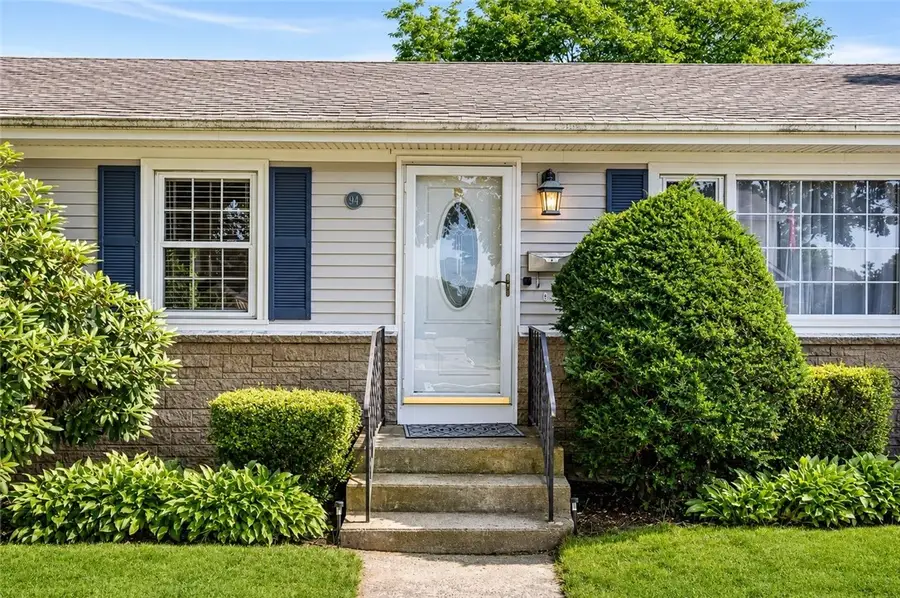 94 Wampanoag Trail, East Providence, RI 02915 - #3