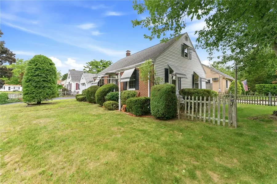 48 Fairway Drive, Cranston, RI 02920 - #3