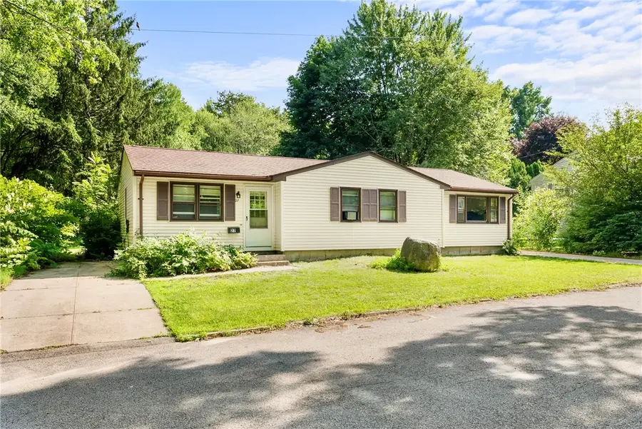 27 Faxon Street, West Warwick, RI 02893 - #3