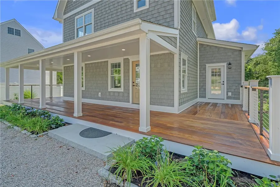 61 Slope Avenue, South Kingstown, RI 02879 - #3
