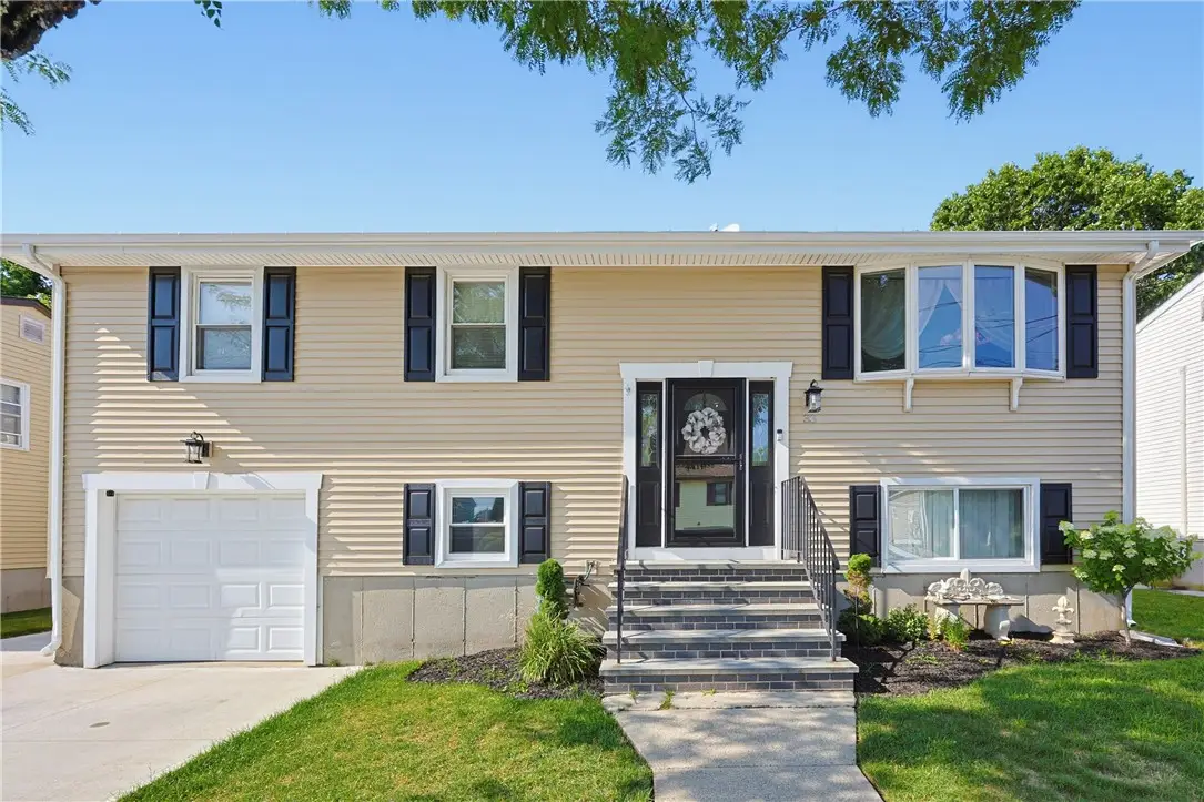 33 Scott Drive, Riverside, RI 02915 - #1