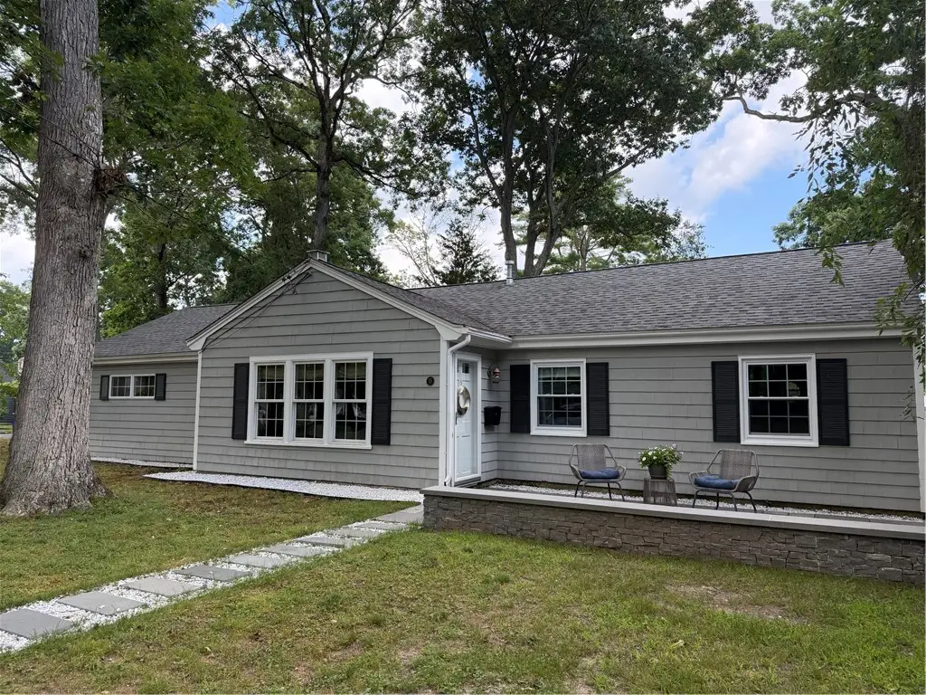 15 Zephyr Lane, Barrington, RI 02806 - #1