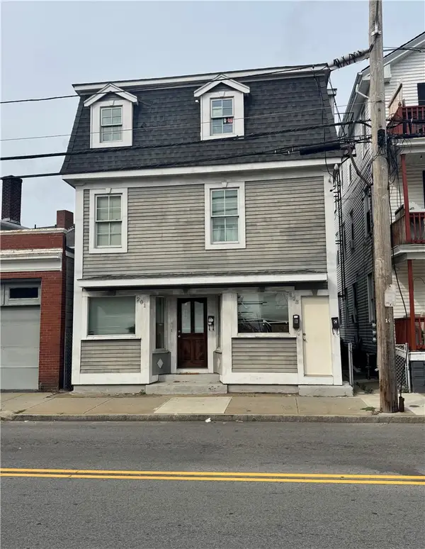 201 Dean Street, Providence, RI 02903