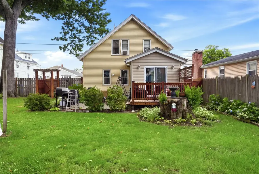 106 Samuel Avenue, Pawtucket, RI 02860 - #2