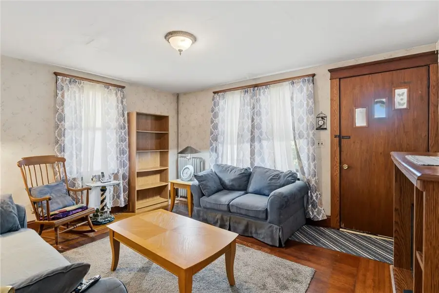 49 West Warwick Avenue, West Warwick, RI 02893 - #3