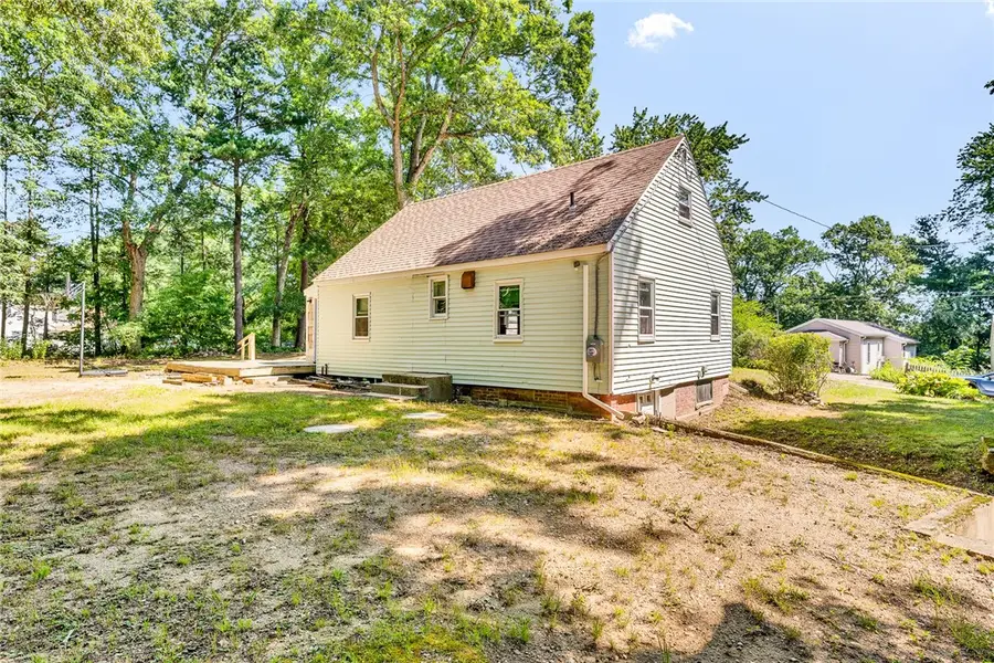 11 Sunset Avenue, Coventry, RI 02816 - #3