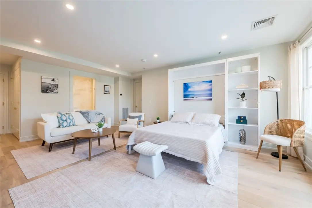 10 Brown & Howard #102, Newport, RI 02840 - #1
