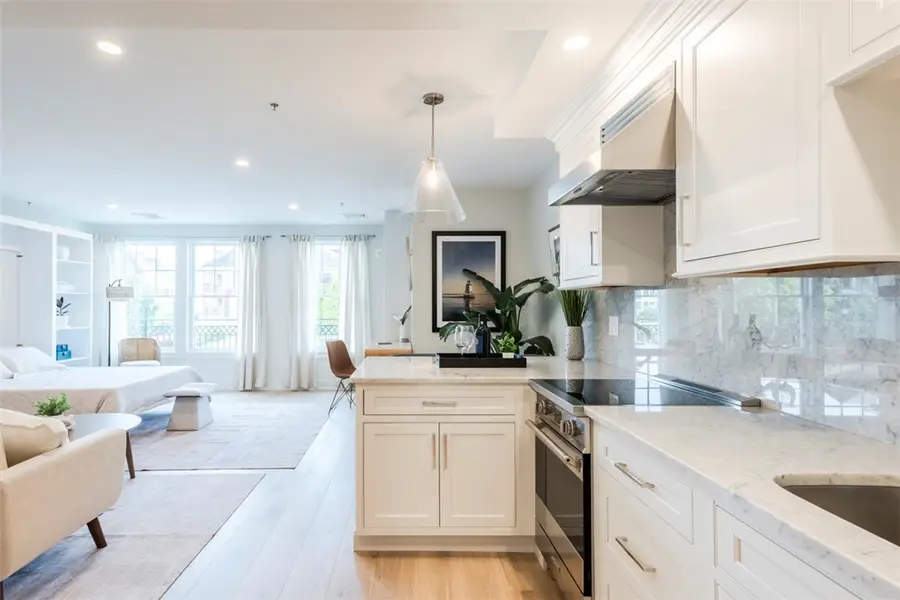10 Brown & Howard #102, Newport, RI 02840 - #3