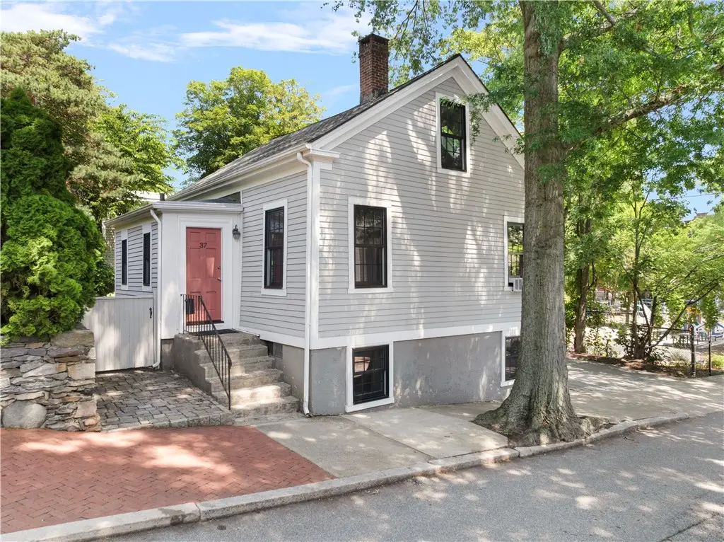 37 Arnold Street, Providence, RI 02906 - #1