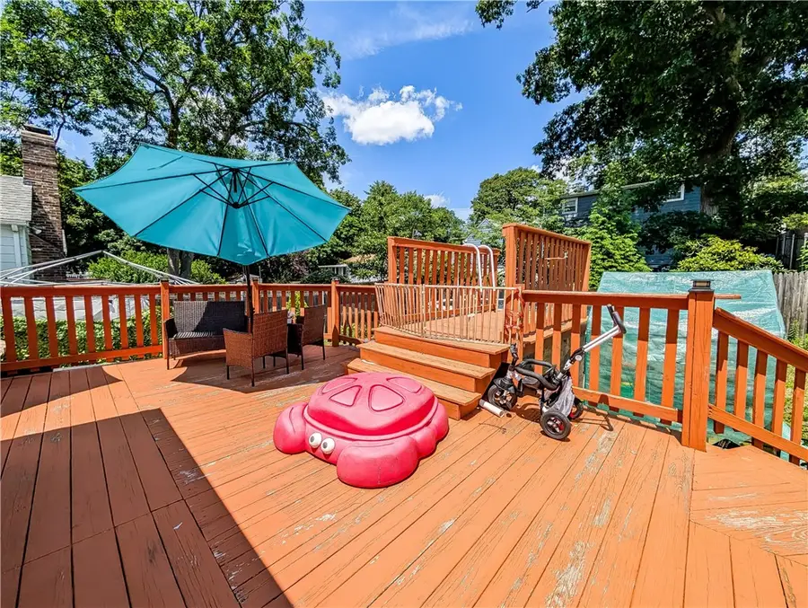 115 Davis Avenue, Cranston, RI 02910 - #3