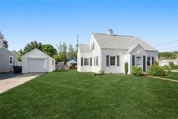43 Ferrier Drive, Warwick, RI 02886