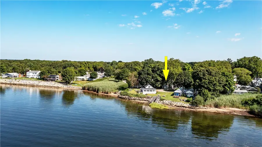 19 East Andrew Comstock Road, Warwick, RI 02886 - #3
