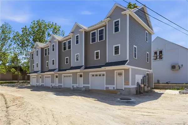 77 Croade Street, Warren, RI 02885