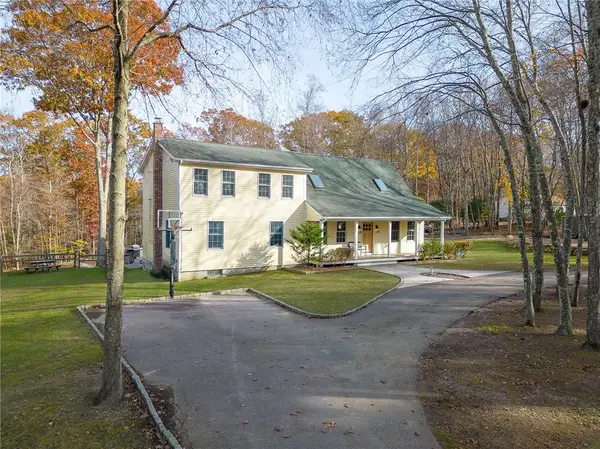262 North Road, Hopkinton, RI 02833