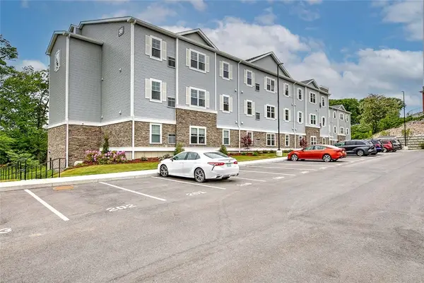 36 Old Louisquisset Pike #105, North Smithfield, RI 02896
