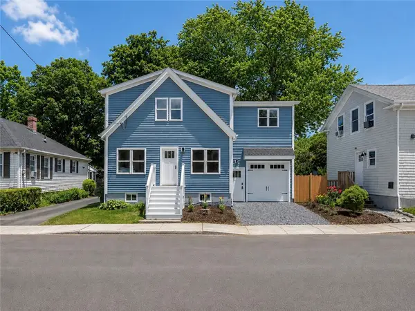 31 Prescott Hall Road, Newport, RI 02840