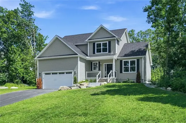 18 Koutsogiane Drive, Cranston, RI 02920