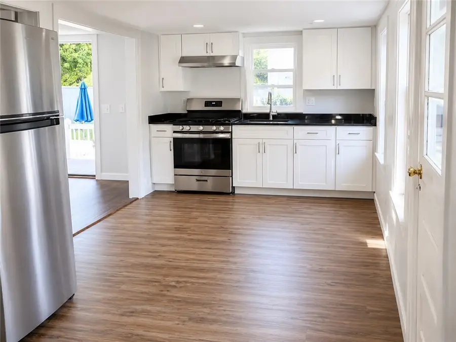 115 Rock Avenue, Warwick, RI 02889 - #3