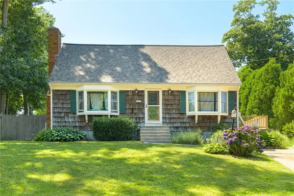 5 Monterey Drive, Bristol, RI 02809