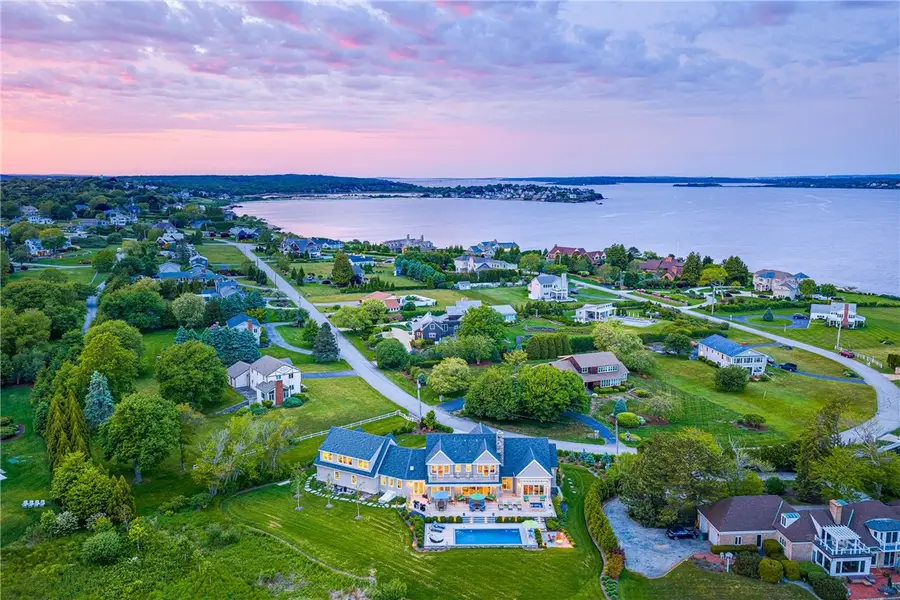 71 Cliff Drive, Narragansett, RI 02882 - #3