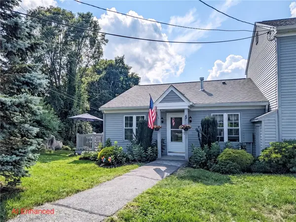 565 Quaker Lane #9, West Warwick, RI 02893