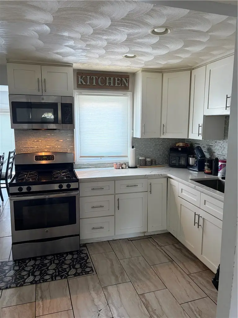 210 Pinecrest Drive, Pawtucket, RI 02861 - #3